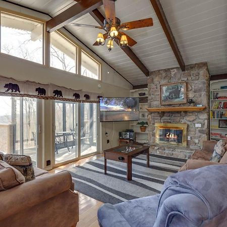 Bear View Chalet, 3 Bedroom, Pool, Pets, Arcades, Wifi, Hot Tub, Sleeps 12 Gatlinburg Ngoại thất bức ảnh
