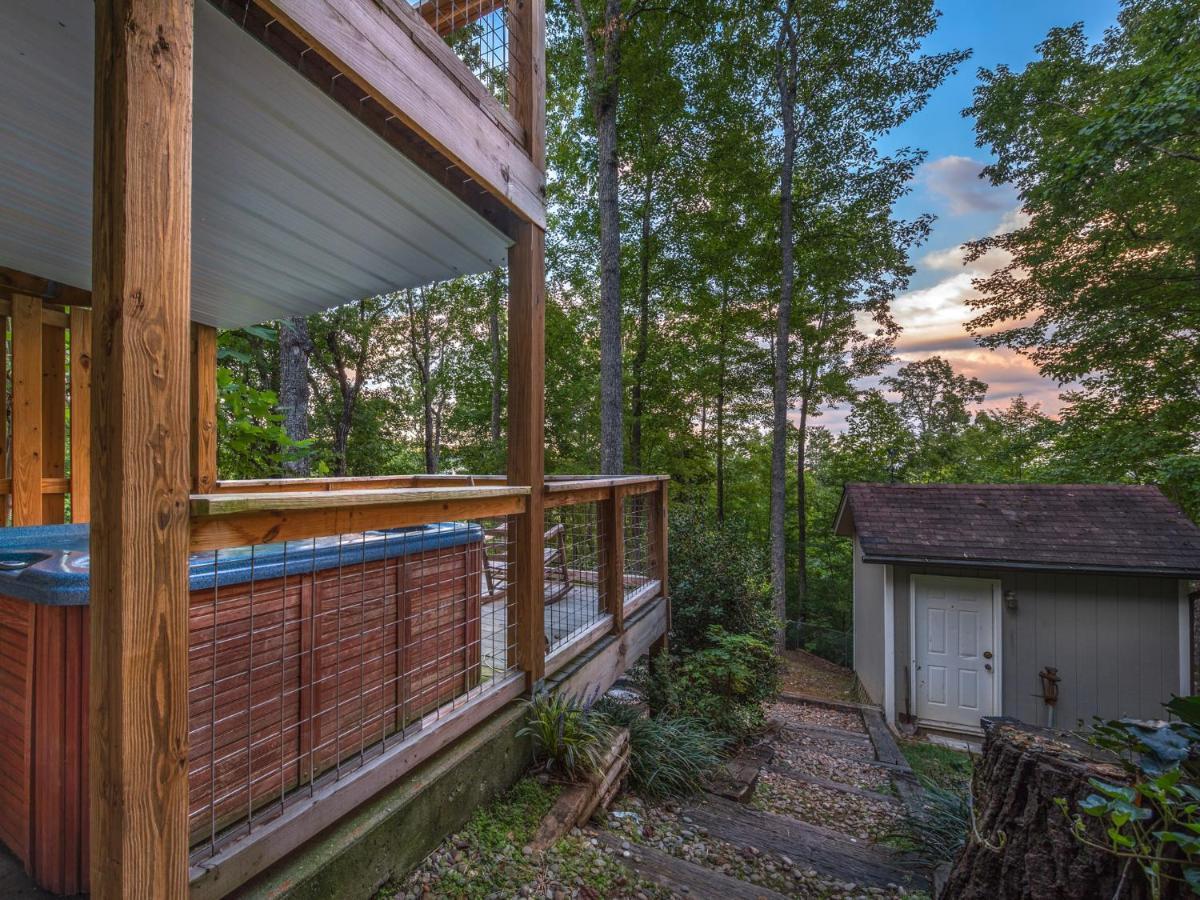 Bear View Chalet, 3 Bedroom, Pool, Pets, Arcades, Wifi, Hot Tub, Sleeps 12 Gatlinburg Ngoại thất bức ảnh
