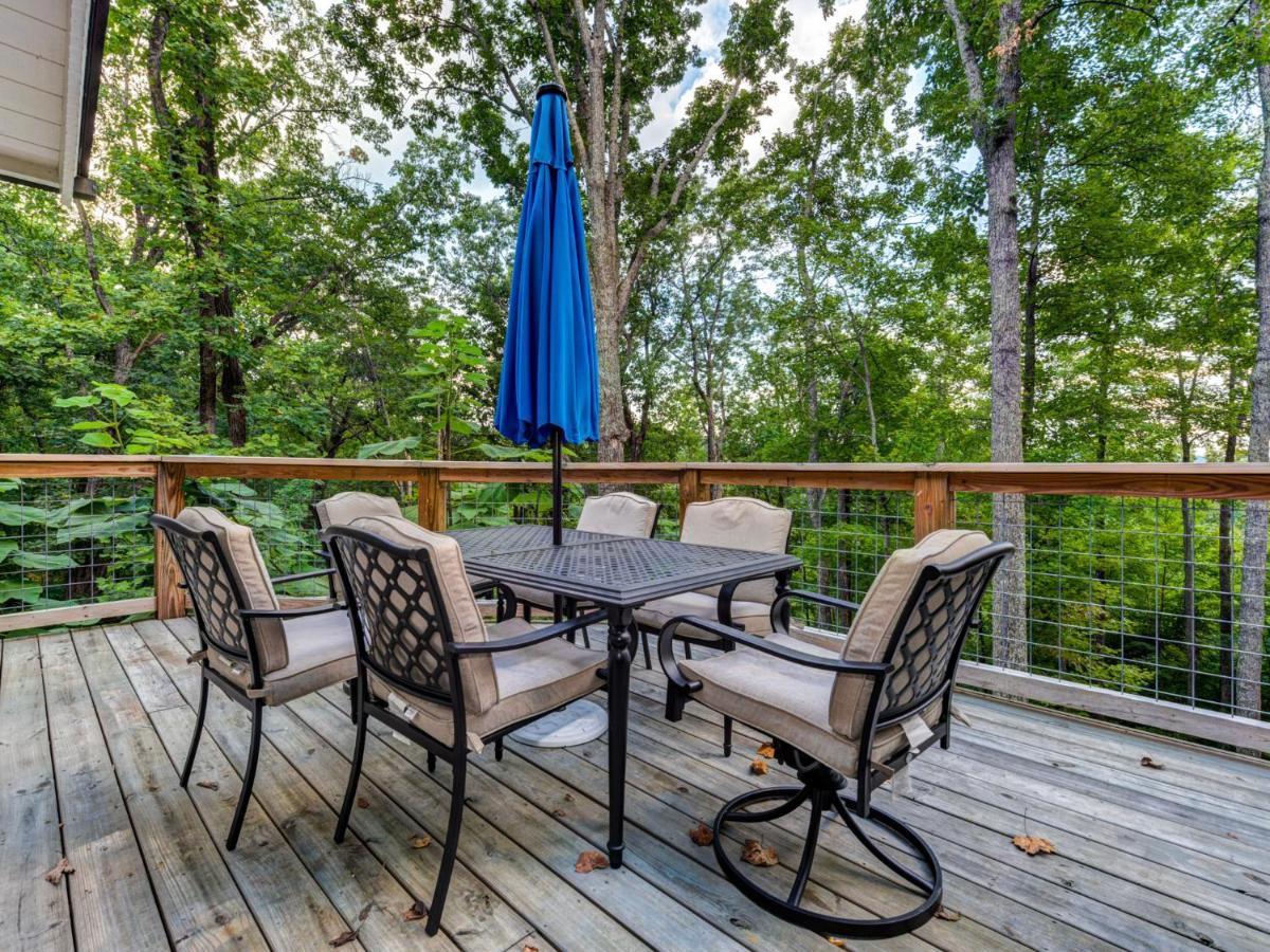 Bear View Chalet, 3 Bedroom, Pool, Pets, Arcades, Wifi, Hot Tub, Sleeps 12 Gatlinburg Ngoại thất bức ảnh